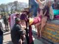 मनपा कर्मचाऱ्यांनी निराधारांना फेकले रस्त्यावर, इंदूरमधील व्हिडिओ फितीमुळे खळबळ - Marathi News | Corporation employees throw homeless people on the streets, excitement over video tapes in Indore | Latest national News at Lokmat.com