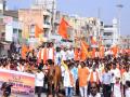 इंधन दरवाढीविरोधात हिंगोलीत शिवसेनेचा बैलगाडी मोर्चा - Marathi News | Shiv Sena's bullock cart march in Hingoli against fuel price hike | Latest hingoli News at Lokmat.com