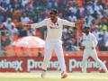 Ind vs Eng 3rd Test : 'गल्ली बॉय' अक्षर पटेलनं दाखवला इंगा; भारताच्या फिरकीसमोर इंग्लंडची शरणागती  - Marathi News | | Latest cricket News at Lokmat.com
