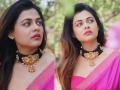 साडीत खुललं मराठमोळ्या प्रार्थना बेहरेचे सौंदर्य, फोटो पाहून चाहते म्हणाले- खूपच सुंदर - Marathi News | Prathna behre looking beautiful in pink color saree | Latest filmy News at Lokmat.com