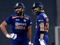 रोहित-विराट यांच्यात नव्या मैत्रीची सुरुवात - Marathi News | The beginning of a new friendship between Rohit and Virat | Latest cricket News at Lokmat.com