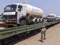 Oxygen Tanker Missing : ऑक्सिजनने भरलेला टँकर बेपत्ता; पोलीस ठाण्यात तक्रार दाखल  - Marathi News | Oxygen Tanker Missing: Oxygen tanker went missing; Filed a complaint at the police station | Latest crime News at Lokmat.com