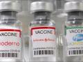 Corona Vaccine: ‘फायझर’, ‘मॉडर्ना’चा राज्यांना लसपुरवठा करण्यास नकार - Marathi News | Corona Vaccine: Pfizer, Moderna refuse to supply vaccines to states | Latest politics News at Lokmat.com