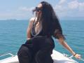 Unseen bikini pictures of Karisma Kapoor goes viral! - Hindi News | Unseen bikini pictures of Karisma Kapoor goes viral! | Latest entertainment Photos at Lokmattimes.com
