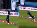 ENG-W vs IND-W 1st T20 : जबरदस्त, लय भारी!; भारताच्या हर्लीन देओलनं टिपला अफलातून झेल, भज्जी म्हणतो... Video - Marathi News | ENG-W vs IND-W 1st T20 : Harleen Deol takes the catch of a lifetime at boundary edge to dismiss Amy Ellen Jones | Latest cricket News at Lokmat.com