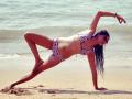 Kavita Kaushik's sets Instagram on fire with Bikini Yoga Pose - Hindi News | Kavita Kaushik's sets Instagram on fire with Bikini Yoga Pose | Latest entertainment Photos at Lokmattimes.com