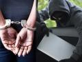 लॅपटॉप चोरणारी 'ती' उच्च शिक्षित महिला अखेर अटकेत - Marathi News | Highly educated woman arrested for stealing laptop | Latest crime News at Lokmat.com