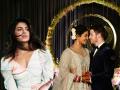 Priyanka Chopra & Nick Jonas: दुरावा, घटस्फोट नाही तर या कारणामुळे प्रियंका चोप्राने आपल्या नावातून हटवलं निक जोनासचं आडनाव - Marathi News | Priyanka Chopra & Nick Jonas: Priyanka Chopra & Nick Jonas Last Name Removed From Her Name | Latest filmy Photos at Lokmat.com