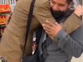 आजीबाईची कमाल, लॉटरी लागली तर तिकीट विकणाऱ्याला स्वतःहून दिला पैशातला वाटा; पाहा दिलदार आजीचा व्हिडिओ - Marathi News | | Latest sakhi News at Lokmat.com