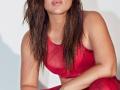 Kareena's Fitness Tips: करिना कपूरसारखं परफेक्ट बॉडी पोश्चर, तिच्यासारखाच ग्लो हवा? करा ती करते 'तेच' एक योगासन - Marathi News | | Latest sakhi News at Lokmat.com