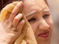 Make up Tips for Summer: घामाच्या धारांत मेकअपचे ओघळ? उन्हाळ्यात परफेक्ट मेकअपच्या १० टिप्स, विसरा चिपचिपा चेहरा - Marathi News | | Latest sakhi Photos at Lokmat.com