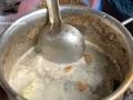 फळांचा चहा प्यायचा का? केळी-चिकू-सफरचंदाच्या चहाची व्हायरल रेसिपी, चहाची तलफ भागते का पाहा - Marathi News | | Latest sakhi News at Lokmat.com