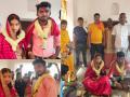सूत जुळलं! वाढदिवसाच्या पार्टीत मेव्हणीचं भाऊजींच्या भावावर प्रेम जडलं अन् 7 दिवसांत लग्न केलं - Marathi News | patna jija sali love story couple did marriage in temple after affair in birthday party | Latest national News at Lokmat.com
