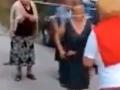 Granny Playing Jumping Rope: आजीबाईंनी दणादण मारल्या दोरीवरच्या उड्या! मैत्रिणींचा खेळ असा काही रंगला की.. पाहा व्हिडिओ  - Marathi News | | Latest sakhi News at Lokmat.com