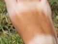 Tanning Due To Footwear: चप्पल बुटांमुळे पायांवर उमटलेले घट्टे कमी करण्यासाठी ५ घरगुती उपाय.. पायाची त्वचा होईल छान - Marathi News | | Latest sakhi News at Lokmat.com