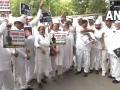 "भाजपा सरकार 'रावण', राहुल गांधी आमचे 'राम'"; ईडीसमोर हजर होण्यापूर्वी काँग्रेस नेते उतरले रस्त्यावर - Marathi News | Congress Rahul Gandhi ed money laundering case congress supporters custody | Latest national News at Lokmat.com