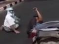 स्वत:च्या चुकीमुळे स्कूटी स्लिप झाली; तरी मागच्या बाईकवाल्याशी भांडली तरुणी; पाहा व्हिडिओ  - Marathi News | Viral video what girl scooty slipped and she fought biker while guy was far behind See viral video | Latest sakhi News at Lokmat.com