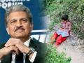Anand Mahindra : शाब्बास पोरी! डोंगरावर अभ्यास करणाऱ्या शाळकरी मुलीला पाहून आनंद महिंद्रा म्हणाले.... - Marathi News | Anand mahindra told a girl his motivation while studying on a rock | Latest sakhi News at Lokmat.com