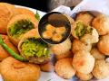 Matar kachori : थंडीत चहाबरोबर खायला करा गरमागरम मटार कचोरी; सोपी रेसपी, खायला कुरकुरीत - Marathi News | Matar ki kachori : Matar ki kachori recipe crispy matar ki kachori winter food | Latest sakhi News at Lokmat.com