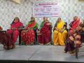 ज्येष्ठ महिलांनी पारंपारिक मौखिक साहित्य जपण्यासाठी दिले अनोखे वाण - Marathi News | Elderly women gave unique varieties to preserve traditional oral literature | Latest kalyan-dombivli News at Lokmat.com