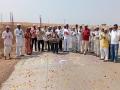 महामार्ग झाला पण मावेजा नाही;  शेतकऱ्यांकडून घोषणाबाजीत रस्त्याचे प्रतीकात्मक लोकार्पण - Marathi News | The highway was built but not the Maweja; Symbolic inauguration of the road by farmers in slogans | Latest dharashiv News at Lokmat.com