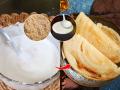 उडपीस्टाइल परफेक्ट डोसा होण्यासाठी पिठात घाला १ गोष्ट, युक्ती छोटी पण डोसा भारी... - Marathi News | how to make udupi style crispy dosa at home. | Latest sakhi News at Lokmat.com