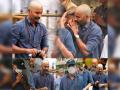 साऊथचा सुपरस्टार धनुषनं केलं टक्कल, फोटो होतायेत व्हायरल - Marathi News | South's superstar Dhanush went bald, the photo is going viral | Latest filmy News at Lokmat.com