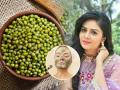 १ चमचा सालीची मुगडाळ आणि ५ फेसपॅक, चेहऱ्यावर चमक हवी तर करा १० मिनिटांचा सोपा उपाय... - Marathi News | Try These 5 Moong Dal Face Pack for Sun Tan, Fairness and Marks Removal. | Latest sakhi News at Lokmat.com