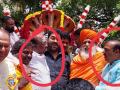 भाजप खासदारासमक्ष निवडणूक प्रमुखाला मारली चापट, सोलापुरातील प्रकार - Marathi News | | Latest solapur News at Lokmat.com