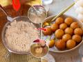रक्षाबंधन विशेष : ना मैदा - ना खवा, अर्धा कप गव्हाच्या पीठाचे करा मस्त गुलाबजाम, रक्षाबंधन होईल स्पेशल - Marathi News | Raksha Bandhan Special : How to make soft wheat-flour Gulab Jamun? | Latest sakhi News at Lokmat.com