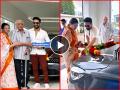 भारीच...! ज्यांनी मला घडवलं त्यांच्यासाठी... मराठमोळ्या अभिनेत्याने आई- वडिलांना भेट दिली कार - Marathi News | Swabhiman fame akshar kothari gifted a car to mother and father | Latest filmy News at Lokmat.com