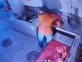 चोराचा कारनामा! मंदिरात आला, पूजा करून माफी मागितली अन् देवाची मूर्ती चोरली - Marathi News | meerut man offers prayer and steals laddu gopal idol from meerut temple | Latest crime News at Lokmat.com