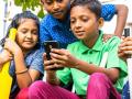 Seven ways to break smartphone addiction in children - Hindi News | Seven ways to break smartphone addiction in children | Latest lifestyle Photos at Lokmattimes.com