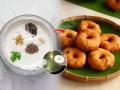 मेदूवड्याचं पीठ सैल झालं, तेलात सोडताना वड्याचा आकार बिघडतो? ३ टिप्स- मेदूवडा होईल परफेक्ट कुरकुरीत - Marathi News | What to do if Medu Vada Batter becomes Watery ? | Latest sakhi News at Lokmat.com