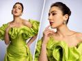 अप्सराच! सारा अली खानचं निखळ आरस्पानी सौंदर्य, पाहा फोटो - Marathi News | Bollywood Actress Sara Ali Khan Posts Her green And Bold Dress Photos On Social Media see photos | Latest filmy Photos at Lokmat.com