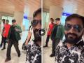 चाहत्यावर का भडकला सलमान खान ? व्हायरल झाला व्हिडीओ - Marathi News | Salman Khan Angry With A Fan Who Tried To Click Selfie Video Viral | Latest filmy News at Lokmat.com