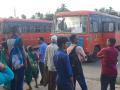 एसटी बसेस निवडणूक कामात व्यस्त, प्रवासी मात्र त्रस्त - Marathi News | ST buses are busy with election work, but passengers are suffering, Alibaug, Lok Sabha Election 2024 | Latest raigad News at Lokmat.com