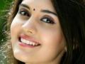 चेहऱ्याला तेज नाही, थकल्यासारखे दिसता? १ चमचा मलईत हा पदार्थ मिसळून लावा, चमकतील गाल - Marathi News | Malai For Glowing Skin And Turmeric For Golden Glow Glowing Skin Home Remedies | Latest sakhi News at Lokmat.com
