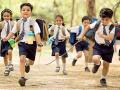 मुलांच्या किलबिलाटाने पुन्हा गजबजल्या शाळा - Marathi News | The school was again buzzing with chirping of children | Latest nagpur News at Lokmat.com