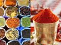 स्वयंपाकासाठी तुम्ही भेसळीचे मसाले तर वापरत नाही ना? बघा मसाल्यांची शुद्धता कशी ओळखायची - Marathi News | how to identify adulteration in spices, 5 important tips to identify adulterated spices | Latest sakhi Photos at Lokmat.com