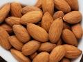 बदाम रोज खाता, पण बदामाचे हे ७ फायदे तुम्हाला माहिती आहेत का? वाचा, बदाम का खायचे.. - Marathi News | do you know these 7 benefits of almonds? Read, why should you eat almonds.. | Latest sakhi News at Lokmat.com
