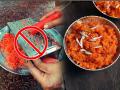 हलवा आवडतो, पण गाजर किसत बसण्याचा कंटाळा येतो? घ्या ट्रिक- गाजर न किसता हलवा तयार... - Marathi News | how to make gajar halwa without grating carrot, cooking tips for making gajar ka halwa with no grating, simple tricks and tips for making gajar ka halwa  | Latest sakhi News at Lokmat.com