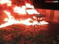 फ्लायओव्हरवर धावत्या कारला लागली आग; चालकाने उडी घेत वाचवला जीव - Marathi News | Car caught fire while running on flyover; driver saved his life by jumping out | Latest nagpur News at Lokmat.com
