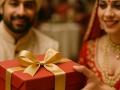 प्रेमानं कुणासाठी गिफ्ट घेता पण त्यांना त्याचं कौतुकच नाही? गिफ्ट देताना ‘ही’ १ गोष्ट कायम लक्षात ठेवा - Marathi News | best gift ideas for wedding season, wedding season gift ideas | Latest sakhi News at Lokmat.com