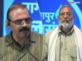 'शेतकऱ्यांना किडनी विकावी लागणे हे दुर्दैव' मकरंद अनासपुरे आणि नाना पाटेकर नागपुरात झाले व्यक्त - Marathi News | 'It is unfortunate that farmers have to sell their kidneys' expressed Makarand Anaspure and Nana Patekar in Nagpur | Latest nagpur News at Lokmat.com