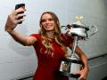 टेनिसपटू वोझ्नियाकी सामन्यांचा ड्रॉ न बघताच का निघून गेली?  - Marathi News | Tennis player Wozniacki leaving without seeing draw of matches | Latest tennis News at Lokmat.com