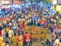 लक्ष्मीपूजनाच्या मुहूर्तावर खरेदीसाठी वसईमध्ये जत्रा - Marathi News | Fair in Vasai for shopping on the occasion of Lakshmi Puja | Latest vasai-virar News at Lokmat.com