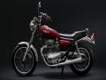 Royal Enfield ला टक्कर देण्यासाठी येतेय यामाहाची नवीन बाईक, लवकरच भारतात होणार एंट्री - Marathi News | yamaha rd350 to be launched soon against royal enfield rz350 yamaha rz250 auto  | Latest auto News at Lokmat.com
