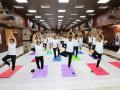 ‘योग शरीर, मन, आत्मा यांना एकत्रित करते’, रेल्वेत योगदिनी प्रबोधन - Marathi News | yoga unites body mind and spirit on the occassion of international yoga day guidence given by railway in mumbai | Latest mumbai News at Lokmat.com