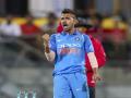 IND vs SL 1st T20I: युझवेंद्र चहलकडे इतिहास रचण्याची सुवर्णसंधी, टी-२० मध्ये अशी कामगिरी करणारा ठरेल पहिला भारतीय गोलंदाज - Marathi News | IND vs SL 1st T20I Live Updates: Yuzvendra Chahal has a golden opportunity to create history, becoming the first Indian bowler to do so in T20I | Latest cricket Photos at Lokmat.com